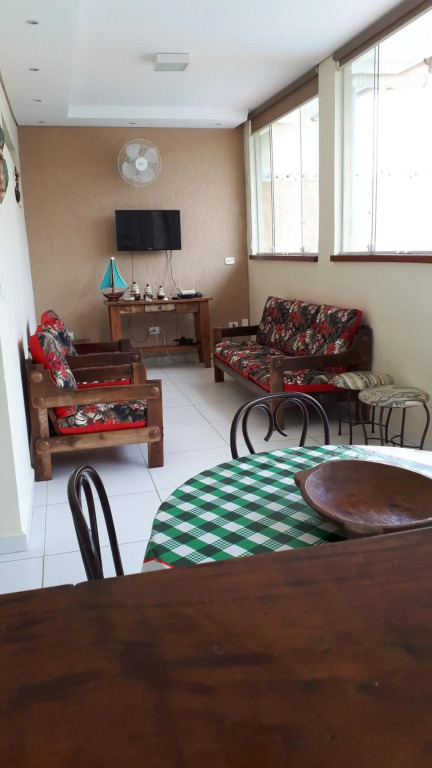 Casa de praia com piscina em Caraguatatuba - SP