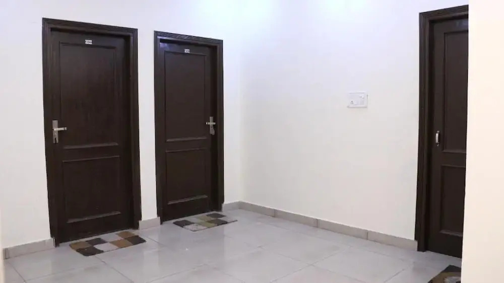Gaurav Resorts And Apartment
