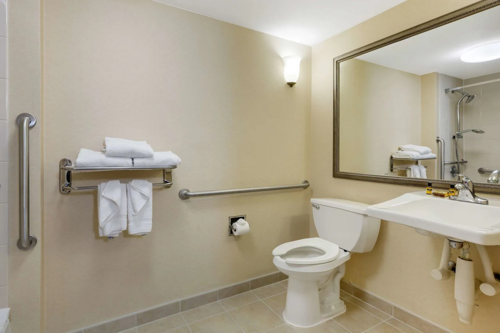Clarion Inn North Haven - New Haven North