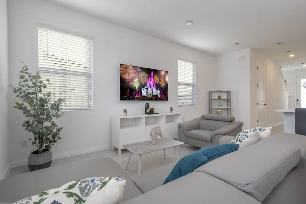Charming 3Bd Close to Disney at Enclaves 745
