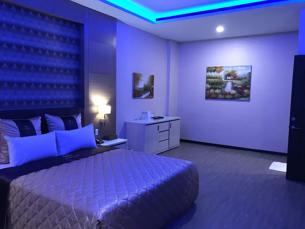 Yinxiang Xihu Motel
