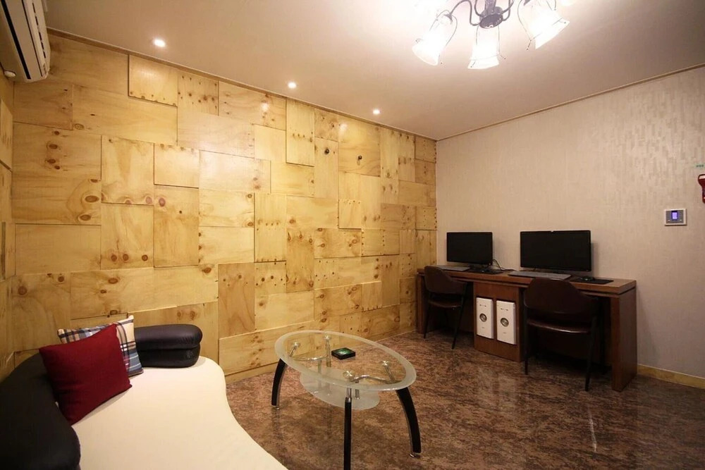 OHHO Hotel