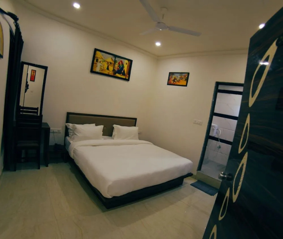 Paheli Palace