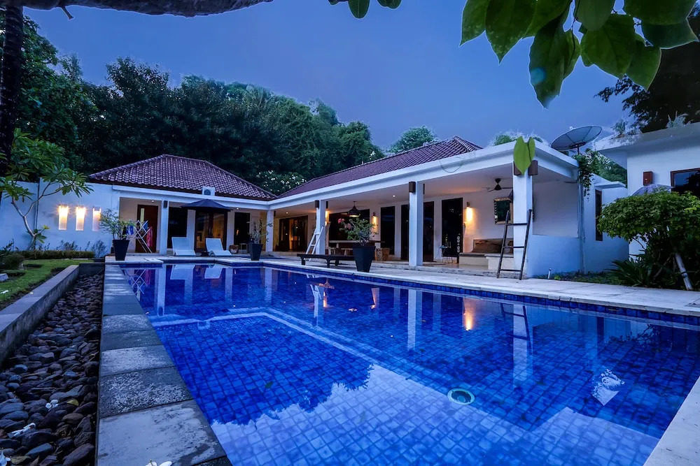Riley's Retreat