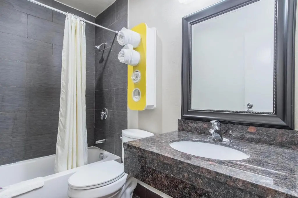 Motel 6-Orange, CA - Anaheim