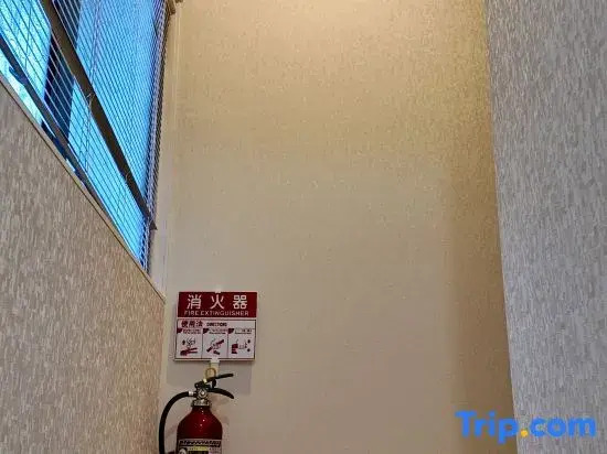 "Jiale"  2-7 people, 2 bedrooms, 1.5 bathrooms, 1 living room, 1 kitchen
