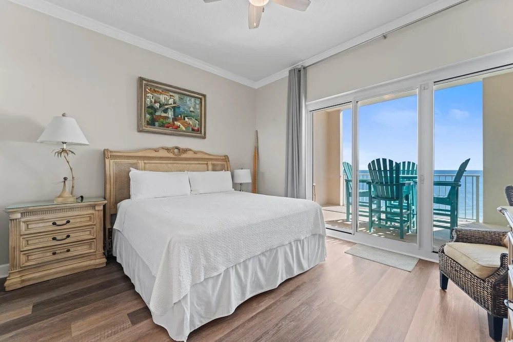 Regency Isle Penthouse 1106