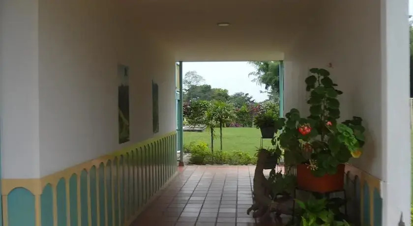 El Eden Resort