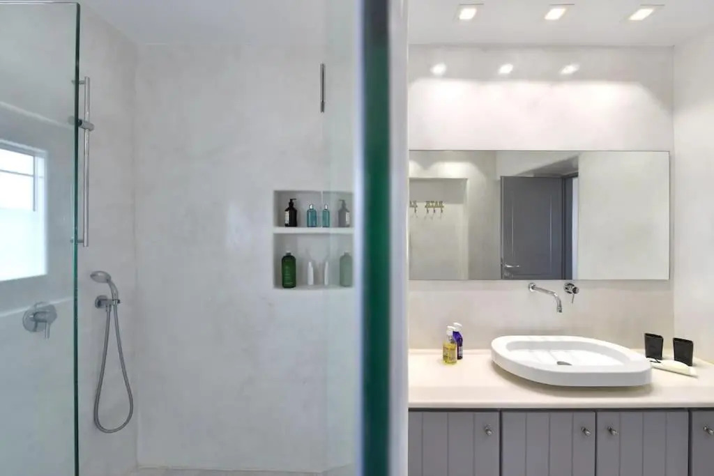 Sunray Pounta Paros Beachfront Villa near Kitesurf