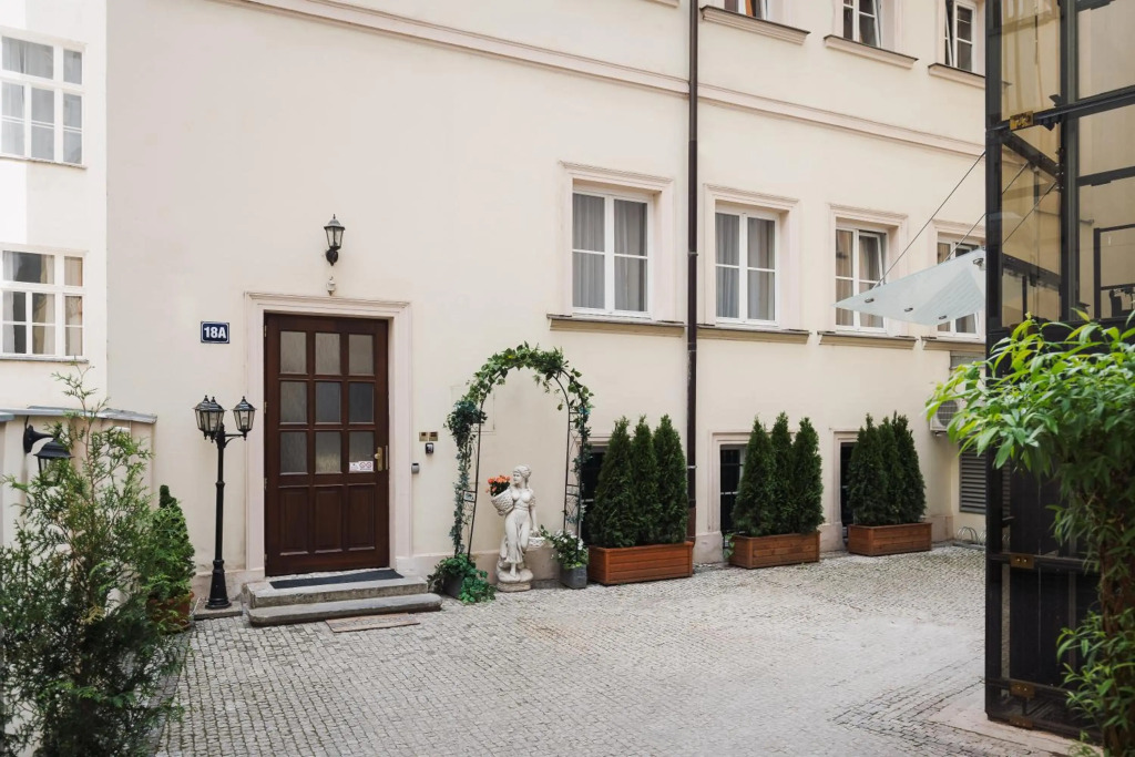Liliová Garden