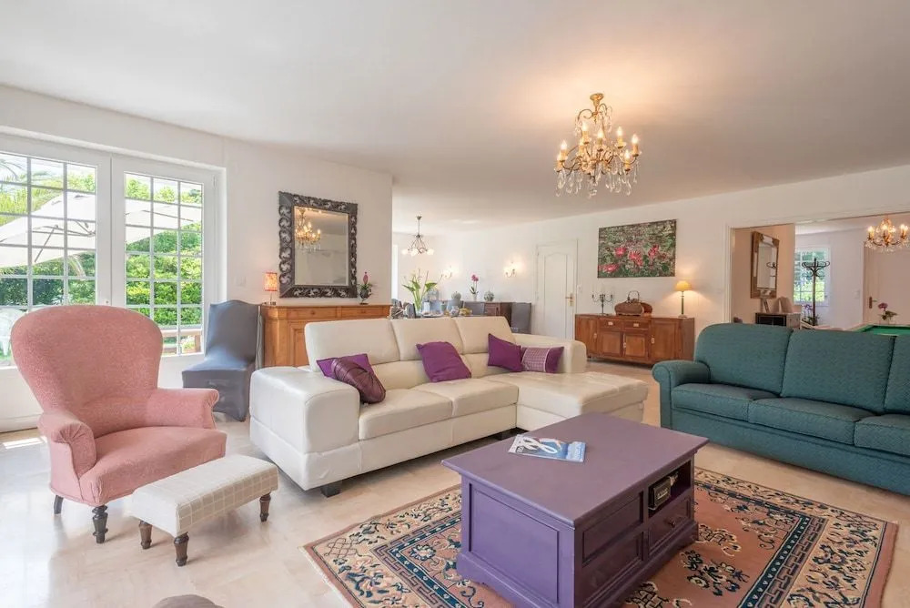 Villa des Fleurs dAjoncs