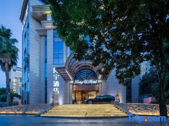 Long U Hotel