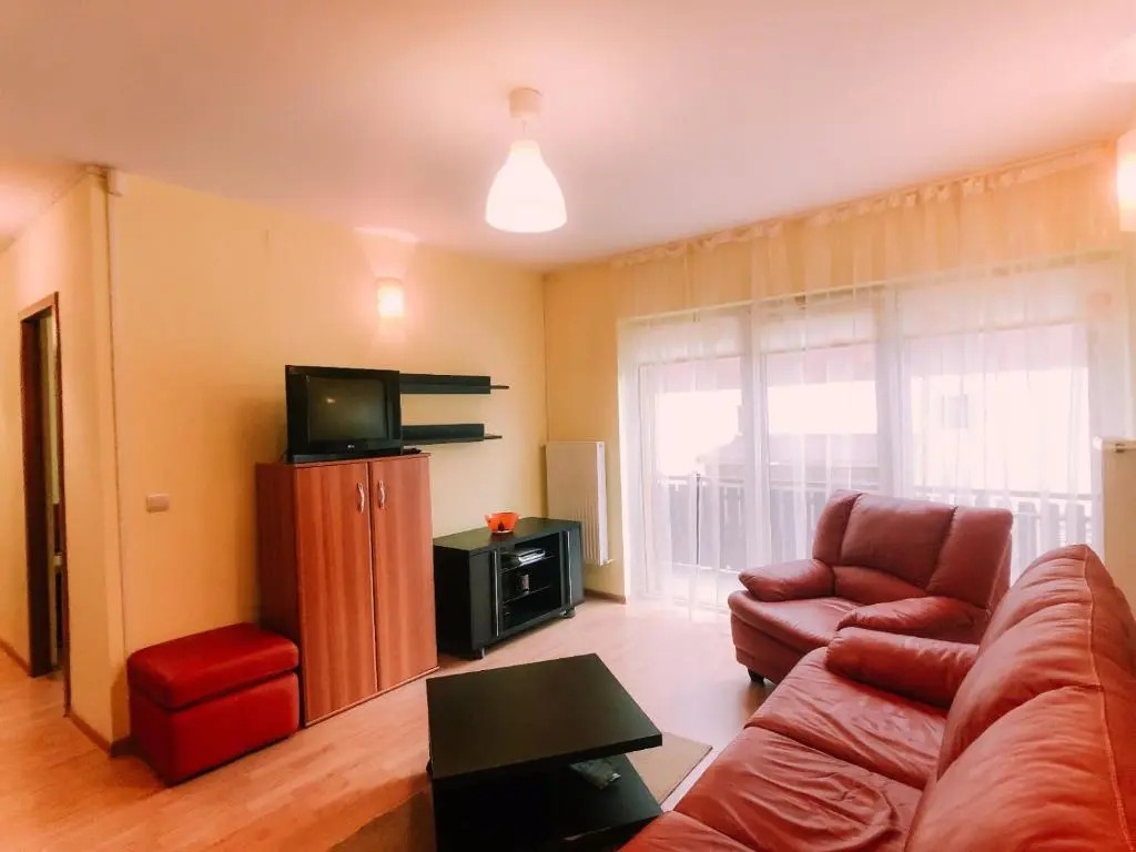 Spacious Apartment near Peles