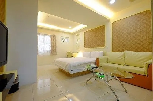 Nora Hostel