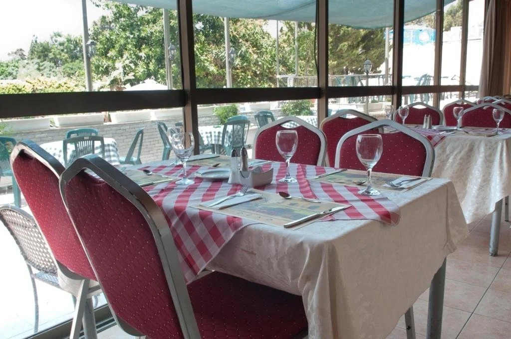 Tadmor Hotel