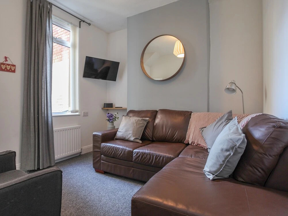 Belfast Budget Donegall Avenue 50