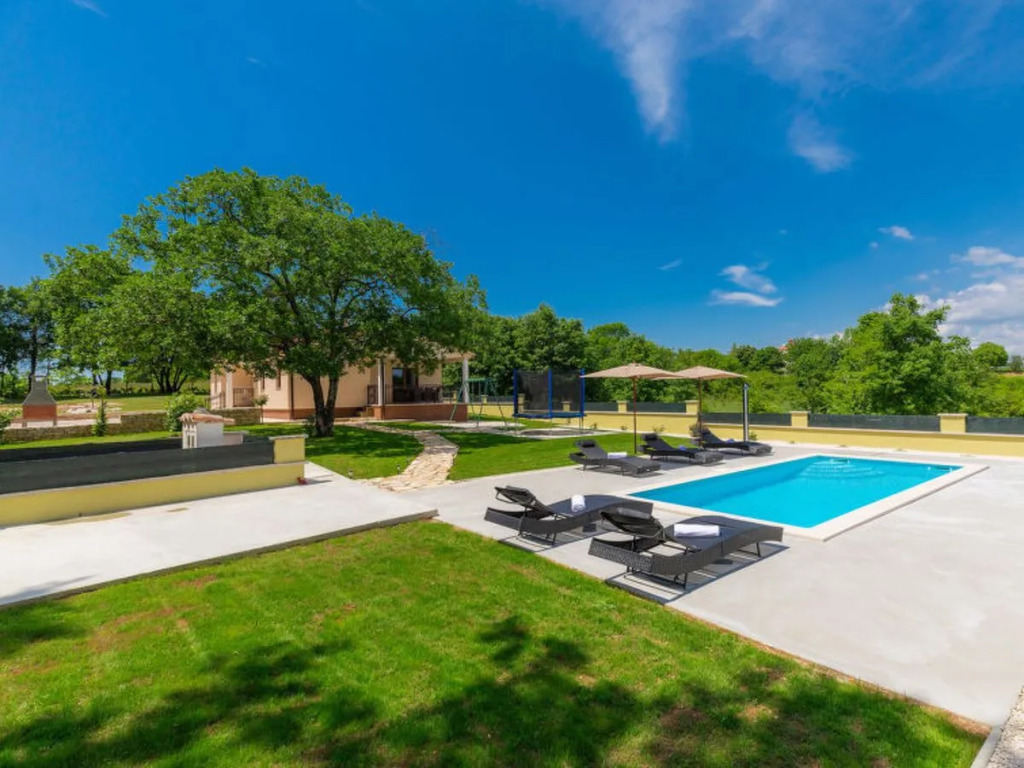 Holiday Home Villa Aniva by Interhome