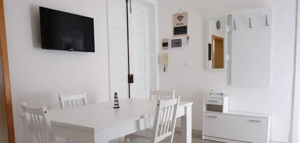 Myia 3B in Siracusa With 1 Bedrooms and 1 Bathrooms