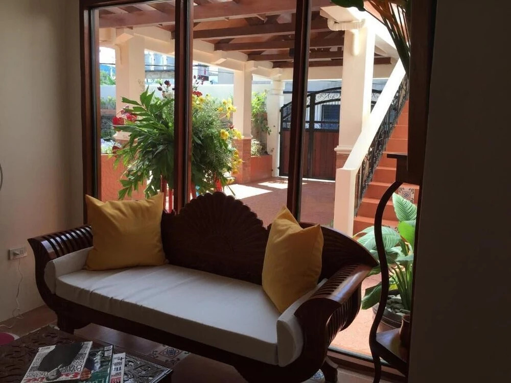 Casa Roces