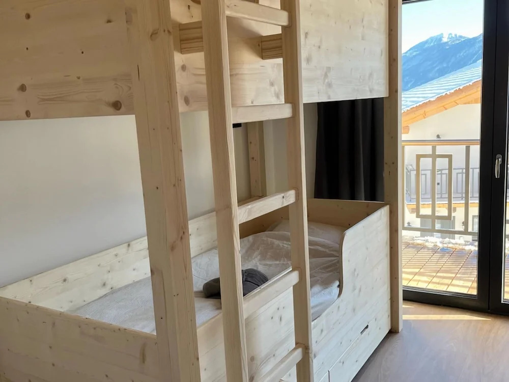 Beautiful Chalet With Sauna