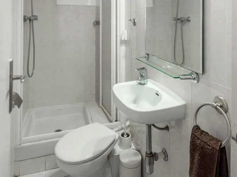 Apartment Eixample Esq Rocafort Diputacio by Interhome
