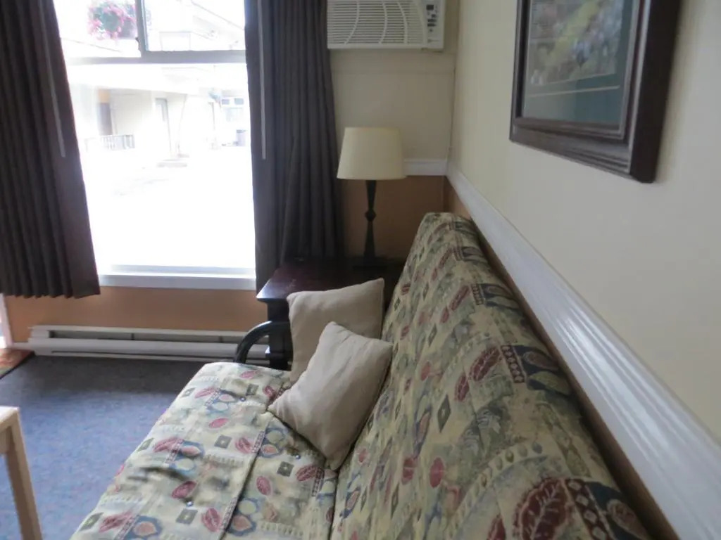 Harrison Village Motel