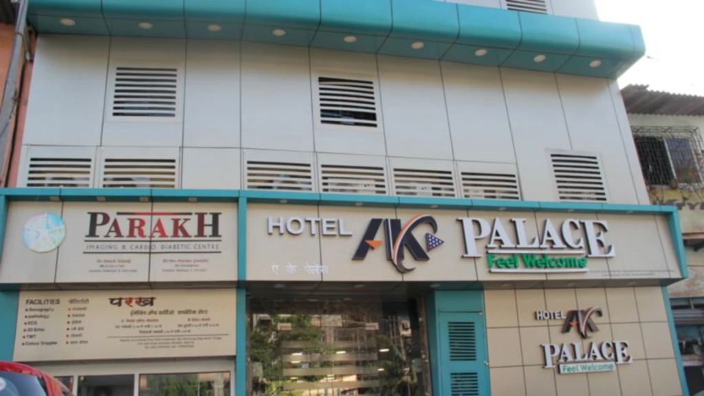 OYO 5661 Hotel AK Palace