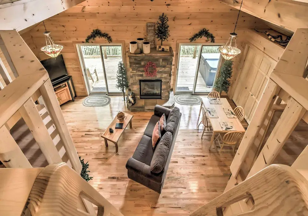 Hot Tub & Loft: Mountain-view Sevierville Cabin