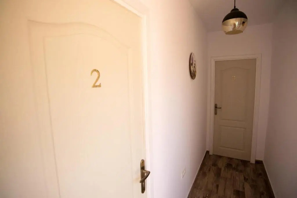 3 bedrooms house at Constanta 500 m away from the beach with enclosed garden and wifi