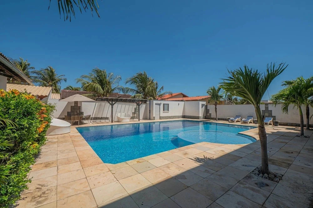 Casa Com Piscina em Porto das Dunas by Carpediem