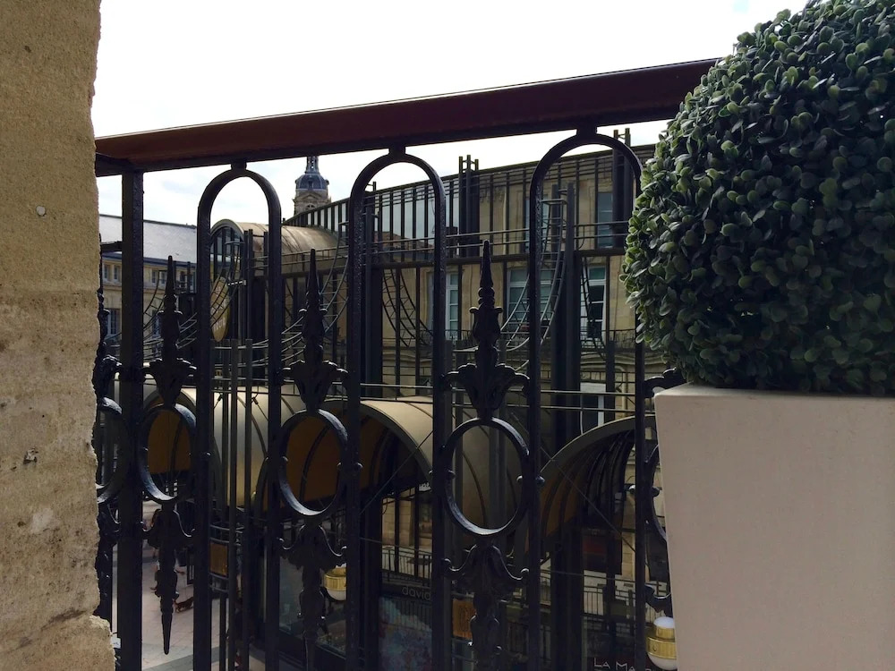 Gîte, Luxueux appartement T3 dans le Triangle D'Or "LES GRANDS HOMMES" Bordeaux