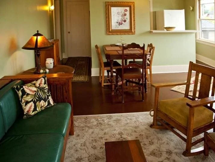 Hydrangea Inn