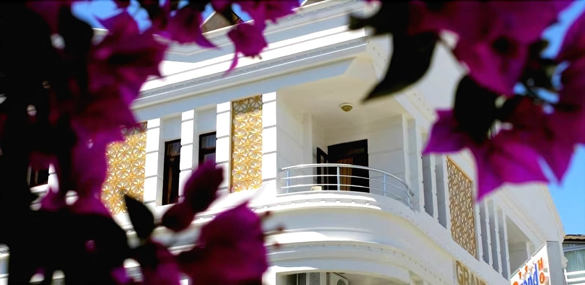 Grand Sancak Hotel