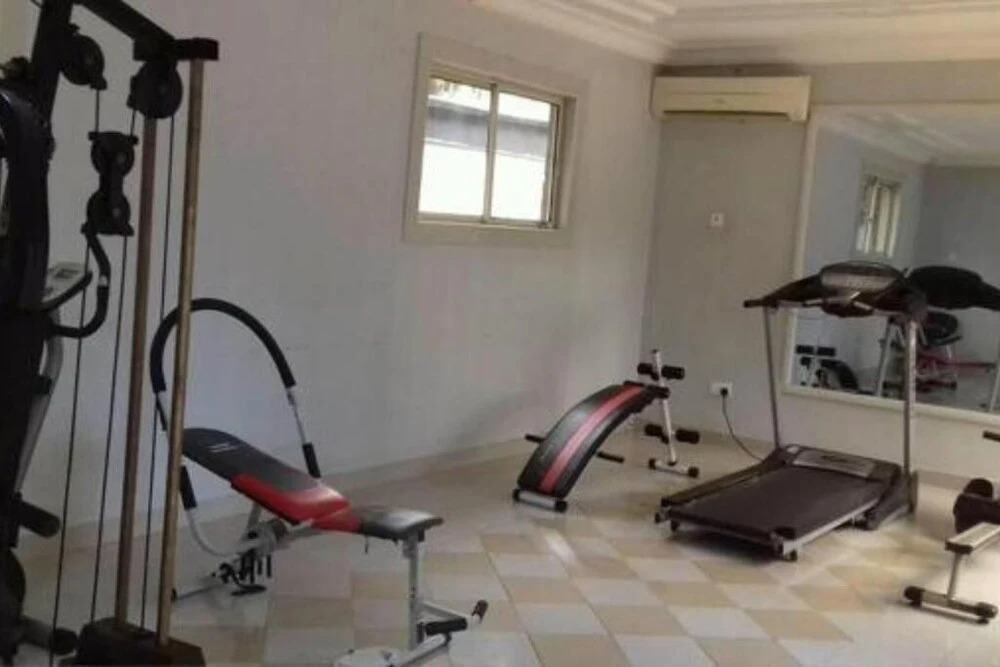 Paramount Luxury Serviced Apartment