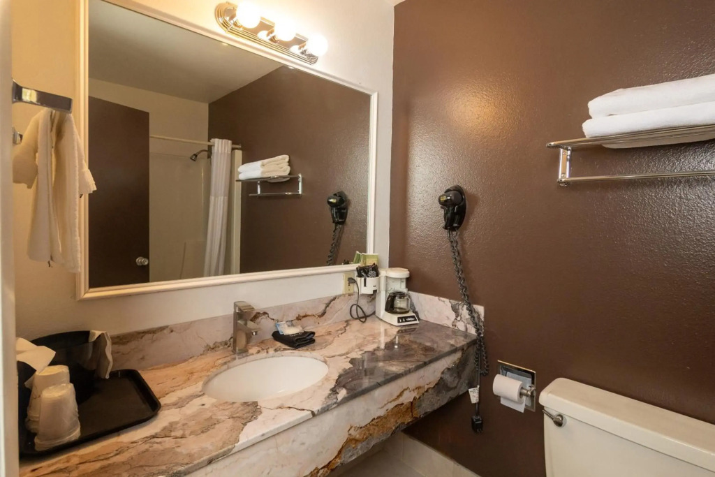 FairBridge Inn & Suites - Lewiston