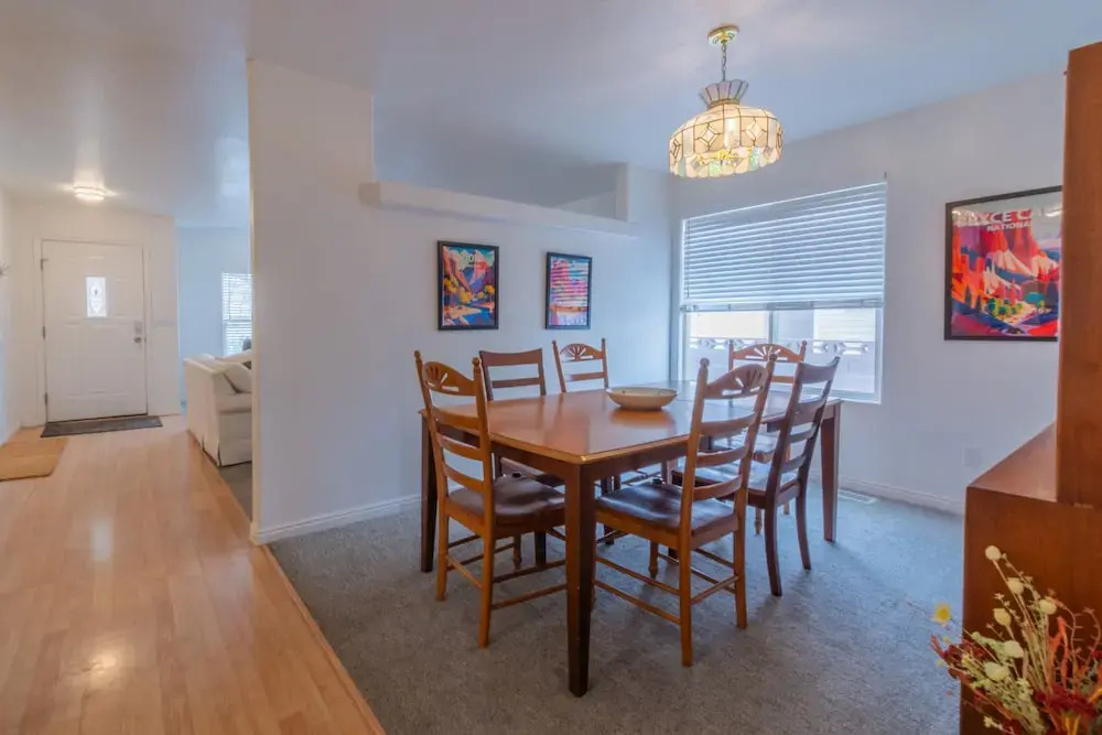 Traveler's Rest 3 Bedroom Home by RedAwning