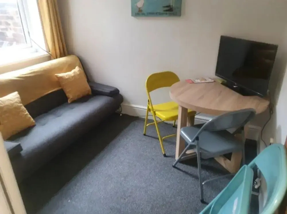 Townhouse @ 33 Kinver Street Stoke