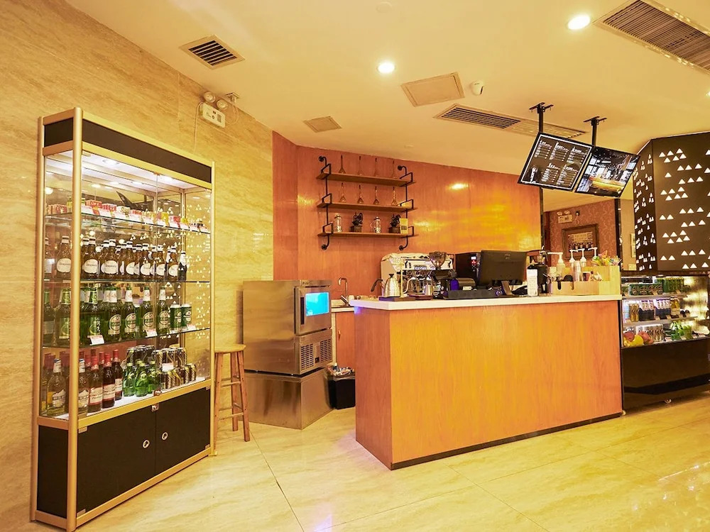 Yucheng Hotel