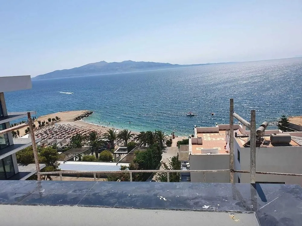 Seawave Hotel
