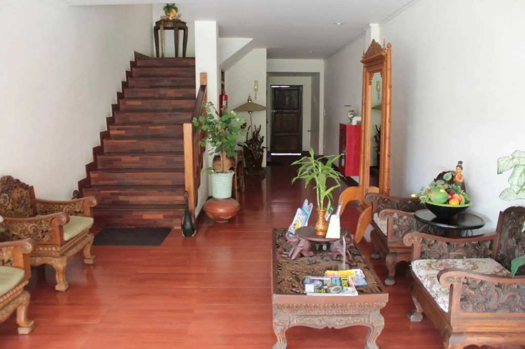 Flora House