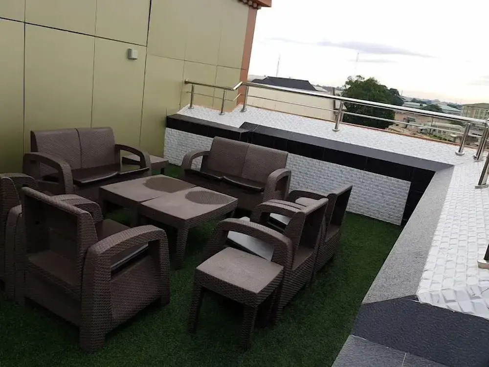 Clase Alta Hotel and Suites Limited