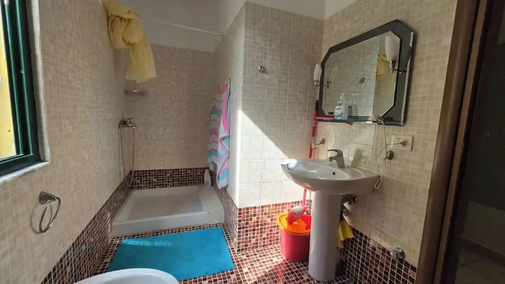 Tirent Apartment - Cozy Bedrooms Stay by Golem Beach.