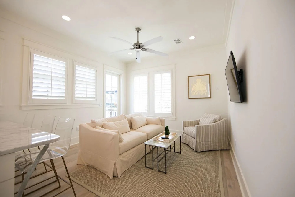 Watercolor by Dune Vacation Rentals - Beach District