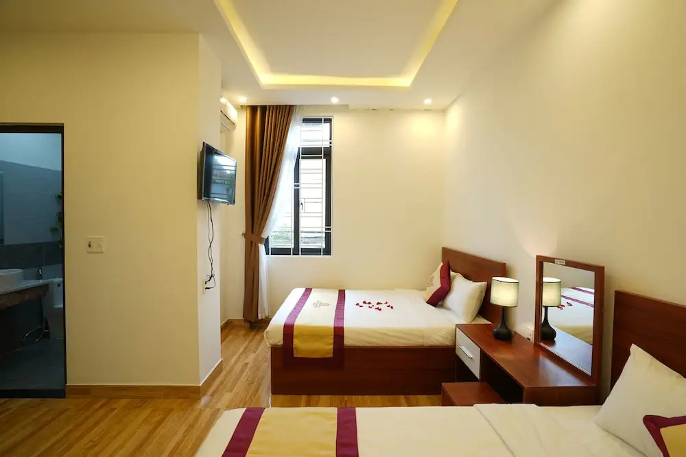 Sapphire HOTEL HUE
