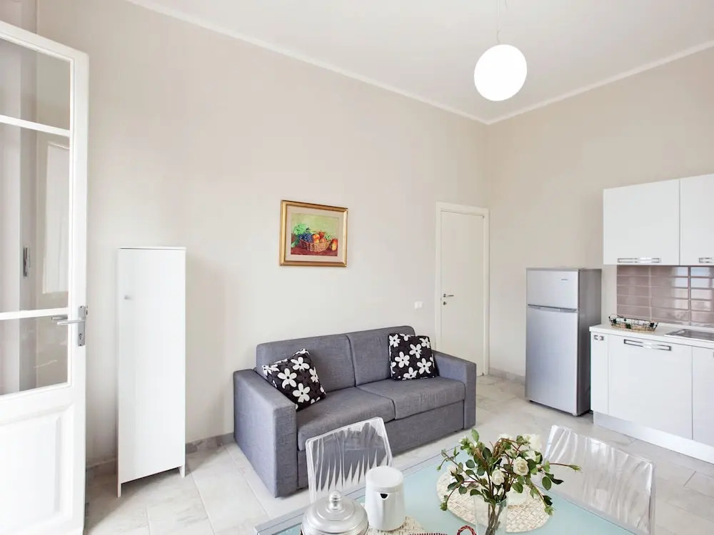 Elegant Holiday Home With Terrace, Parking, Fenced Garden