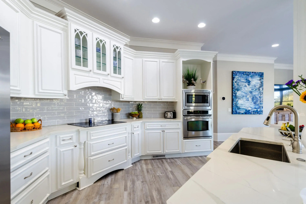 Steps to Beach Pool, Hot Tub, Fire Pit 7br, Sleeps 18 Cobalt Coast