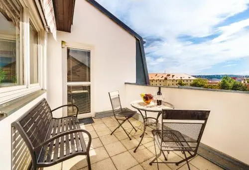 4BR 3BATH BALCONY central Harry Potter penthouse