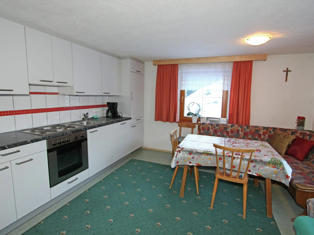 Apartment in See near Ski Slopes