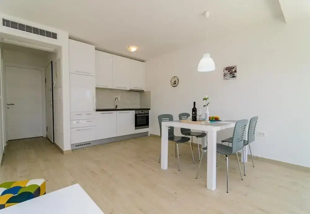 Mali Princ - Modern and Comfortable - A1