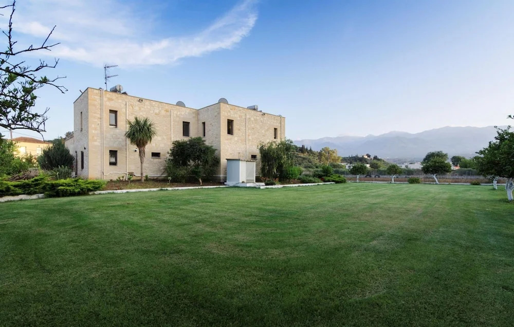 Kalives Orchard Villas